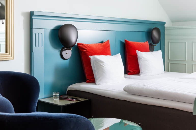 Twin standard room