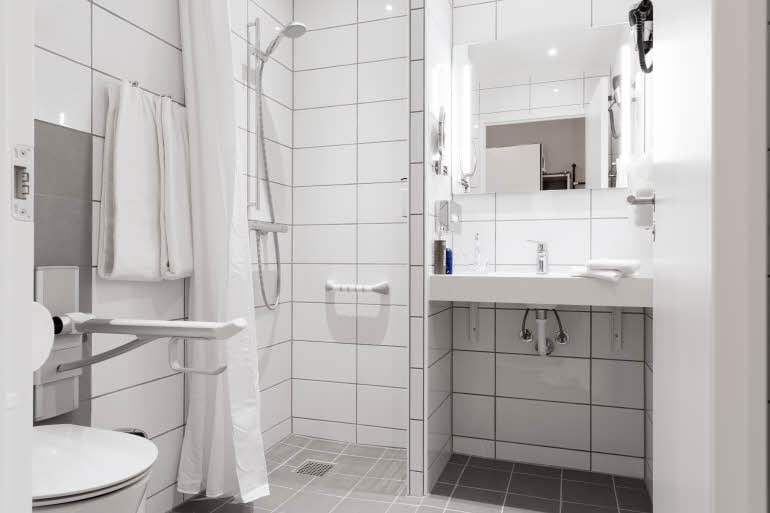 bathroom at scandic aalborg ost
