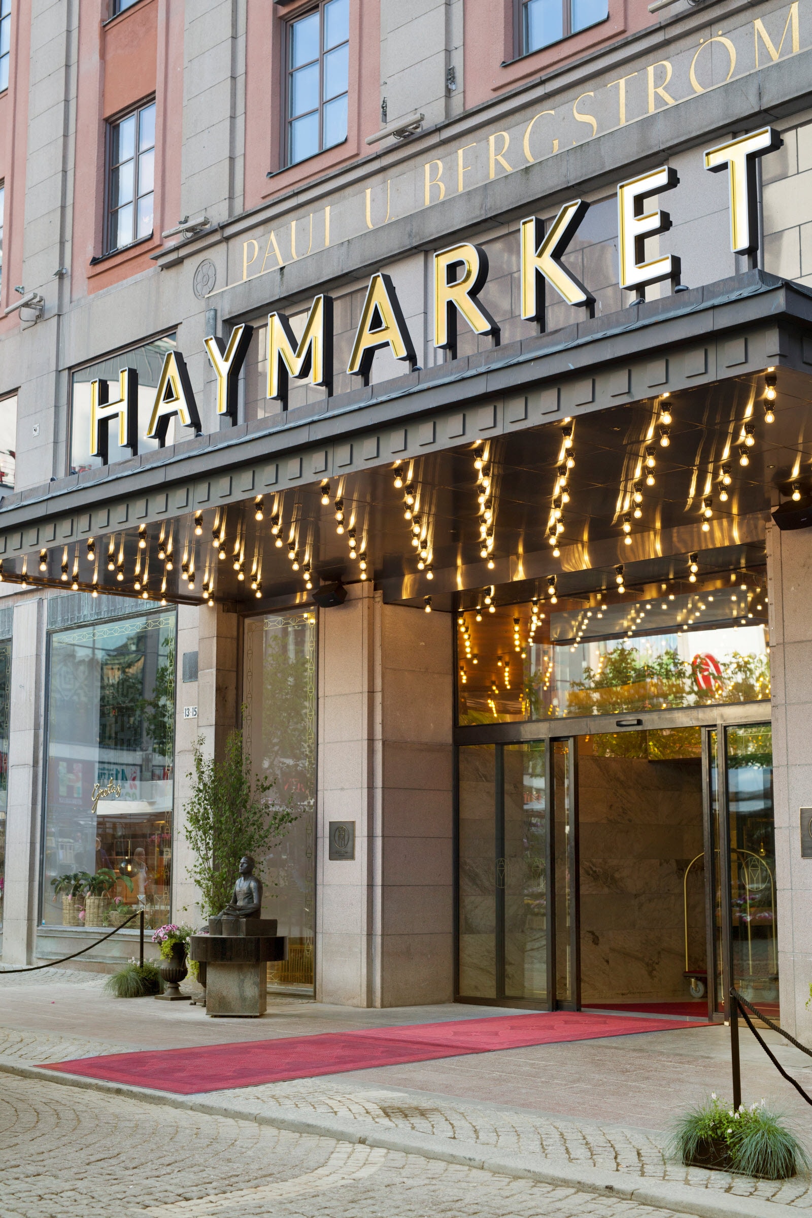Giant Haymarket - gi5gfck