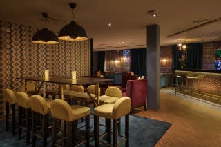 bar på scandic sunnfjord