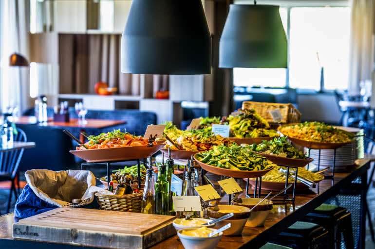 Lunch buffet hotel Scandic Linkoping Vast