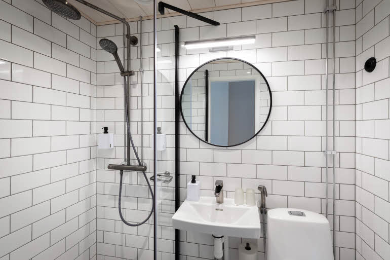 Bathroom in Scandic Seinajoki