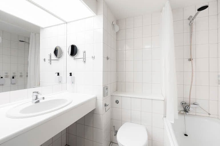 bad på familierom på scandic kristiansund 