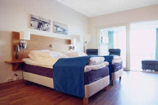 Superior-rom med to separate senger, Scandic Asker