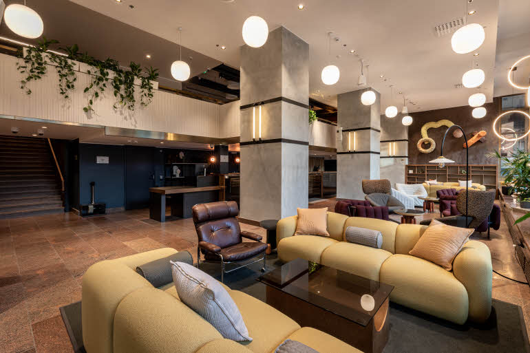 Lobby og resepsjon hotell Scandic Helsinki Hub
