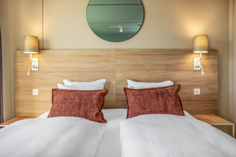 Beds in a superior extra