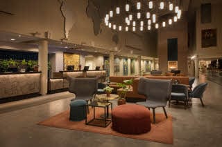 lobby på scandic nidelven i trondheim