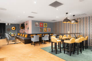 Bartine Bar på Scandic Sunnfjord i Førde i Norge