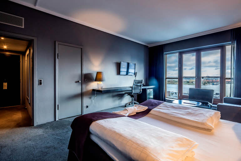 superior room at scandic front
