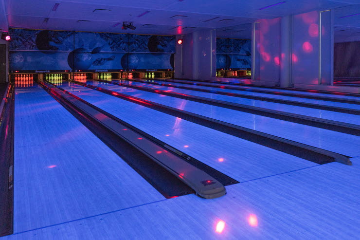 Aulanko glow bowlingbane