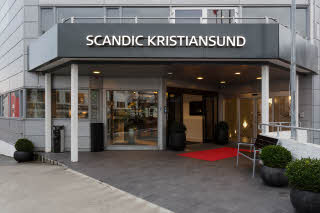 Hotellfasade med hovedinngang, Scandic Kristiansund