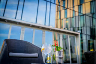 Drink på takterrassen på Continental i Stockholm