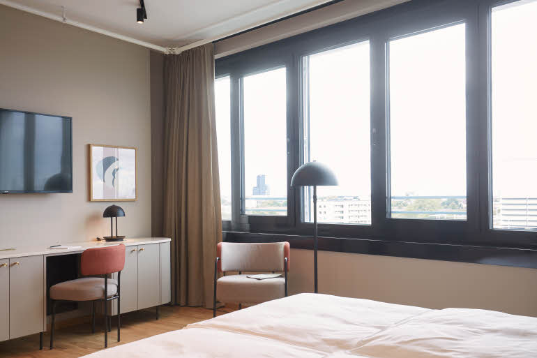 Standard Room Window Scandic München Macherei