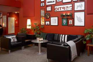 Lobby sofa Scandic Lugnet Falun Sweden