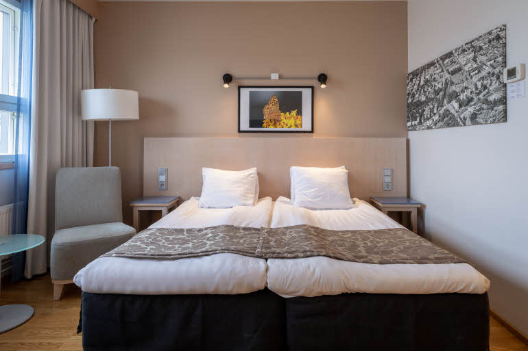 Superior king room at Scandic Seinajoki