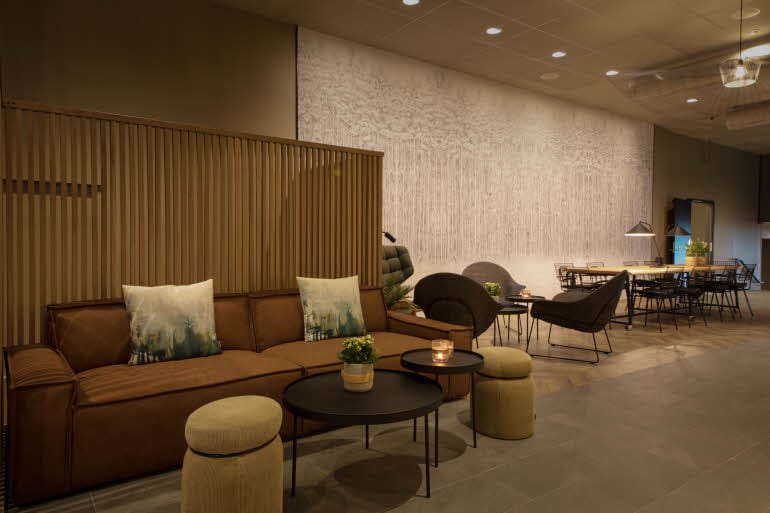Lobby med arbeidsbord scandic victoria lillehammer