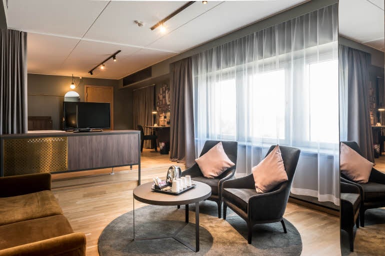 Living area in Presidential Suite at Scandic Infra City