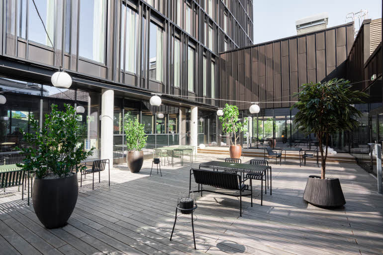 Oversikt over atriet "Secret Garden", Scandic Hamar
