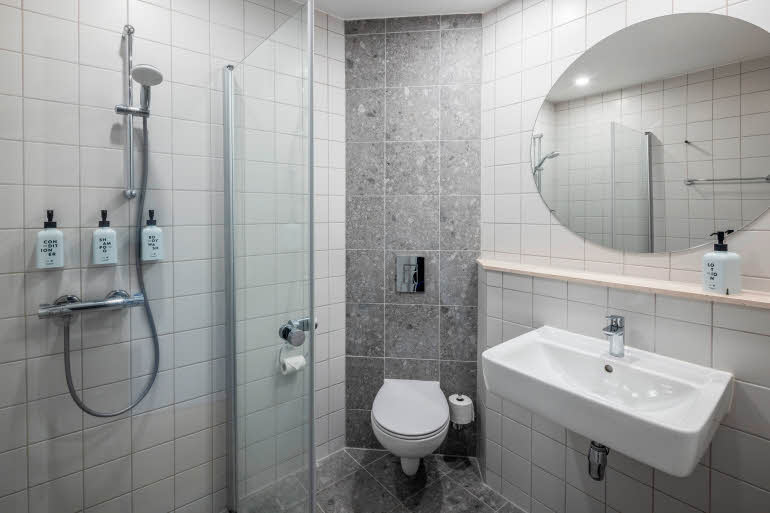 bathroom at scandic roskilde
