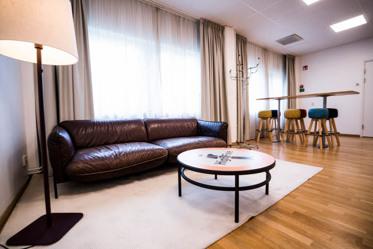 Møterom Runby sofa Scandic Upplands Väsby