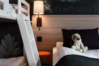 Senger i familierom Scandic Täby