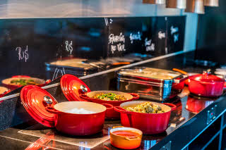 Lunch buffet pots Scandic Linkoping Vast