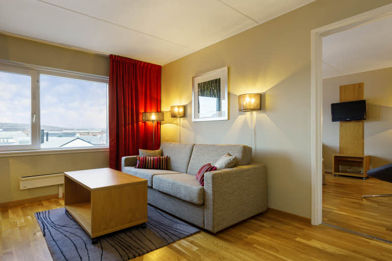 Sofaseng i Junior Suite, Scandic Kirkenes