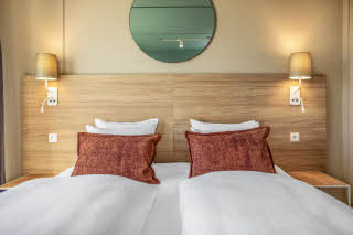 Beds in a superior extra