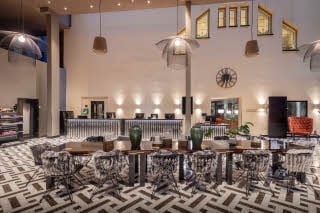 lobby at scandic hamburger bors