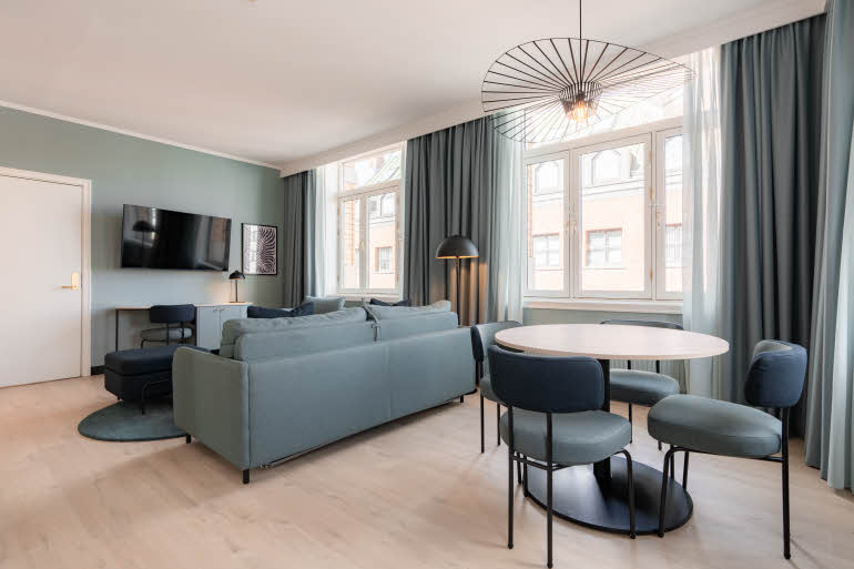 sittegruppe i master suite på scandic oslo city