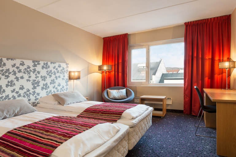 To separate senger i Standardrom, Scandic Kirkenes