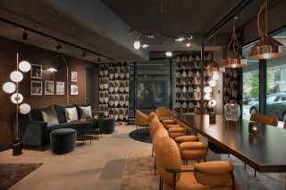 Lobby med arbeidsplasser